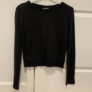 black long sleeve tee